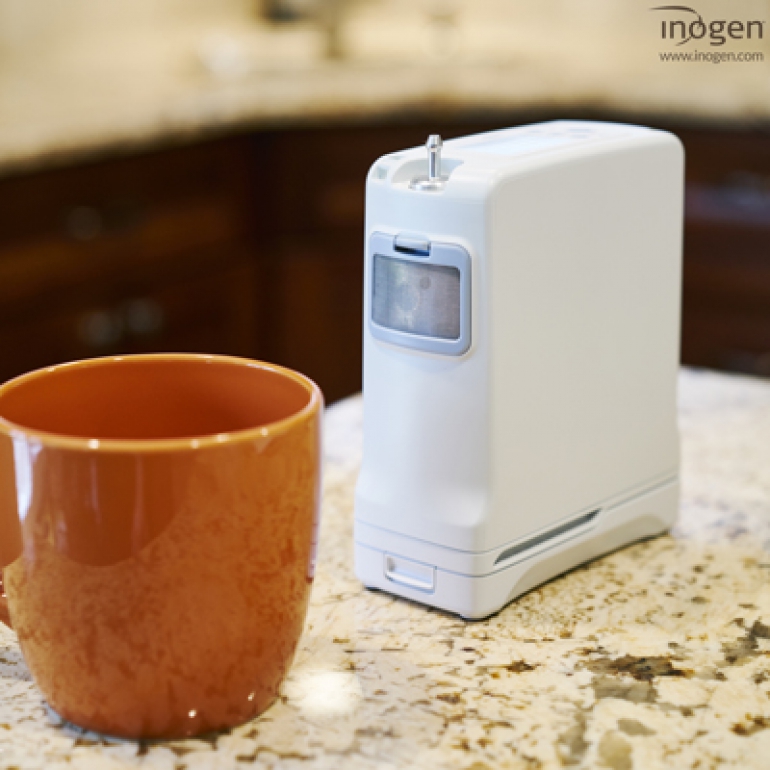Photo of the Inogen G4 on a counter.